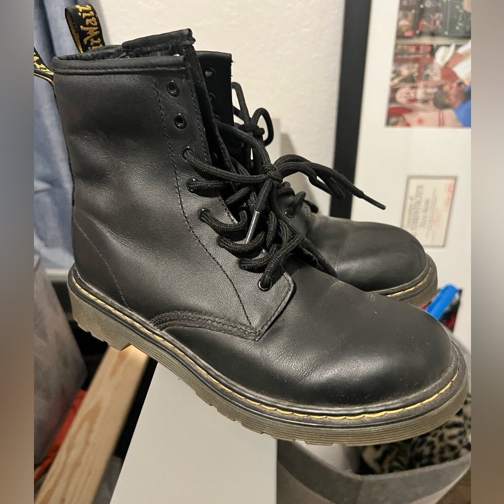 Doc martens size 6 girls